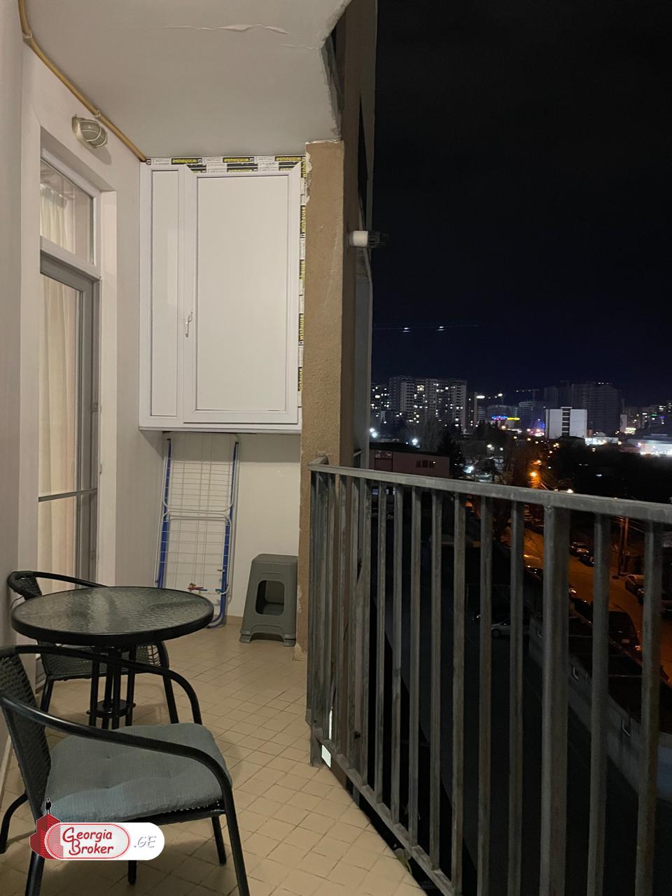 იყიდება ახალი გარემონტებული 2 ოთახიანი ბინა